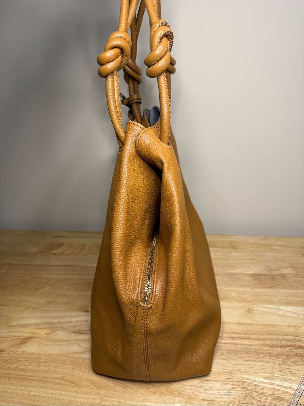 Vince Camuto Aaron Hobo Shoulder Bag Rustic Oak EUC - Picture 5 of 11